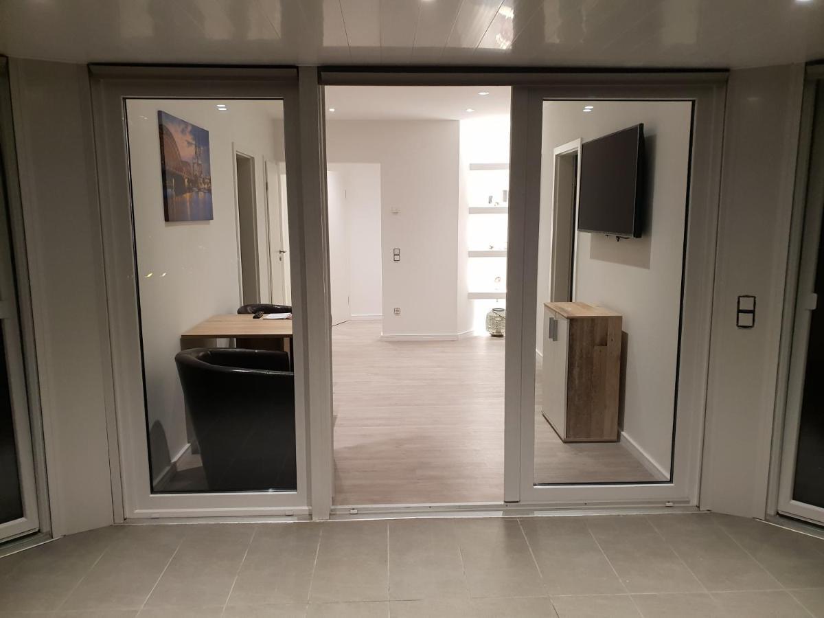 Ferienwohnung Mit Jacuzzi Naehe Flughafen Koeln Bonn ترويسدورف المظهر الخارجي الصورة