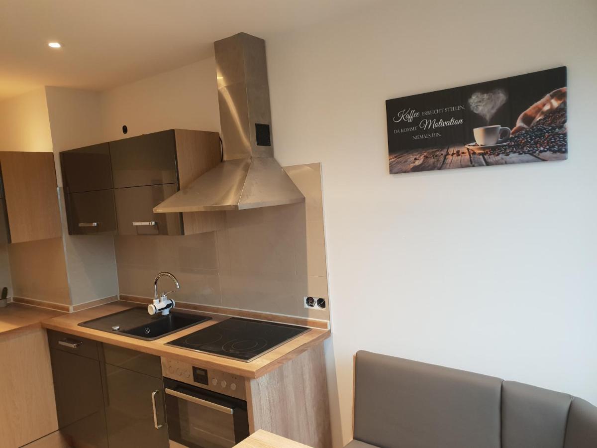 Ferienwohnung Mit Jacuzzi Naehe Flughafen Koeln Bonn ترويسدورف المظهر الخارجي الصورة
