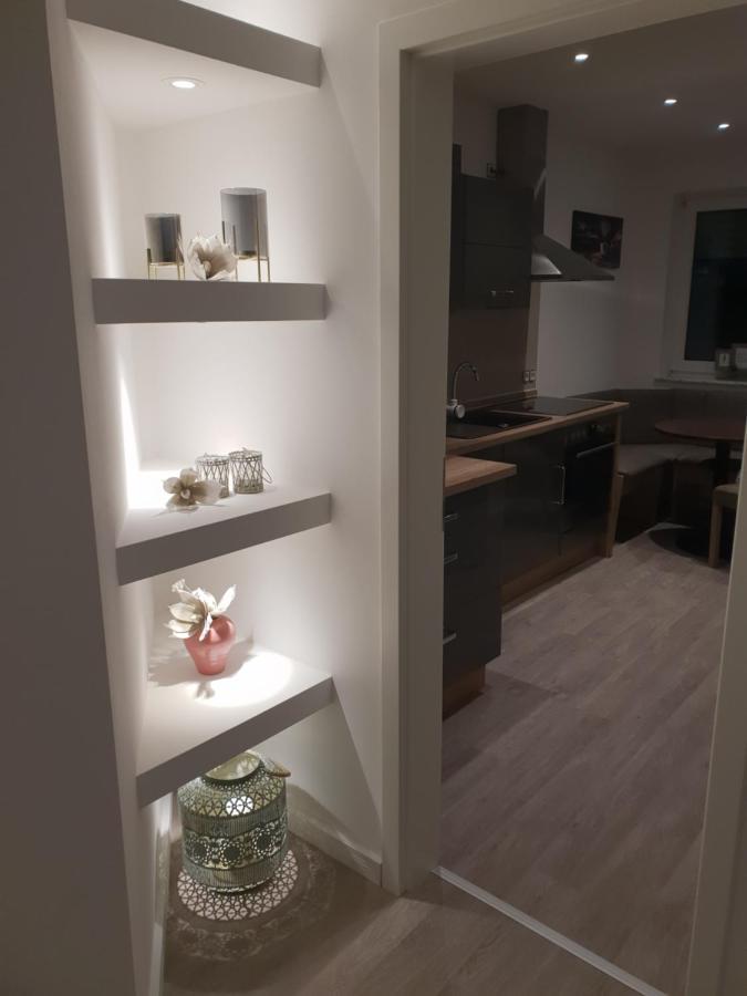 Ferienwohnung Mit Jacuzzi Naehe Flughafen Koeln Bonn ترويسدورف المظهر الخارجي الصورة